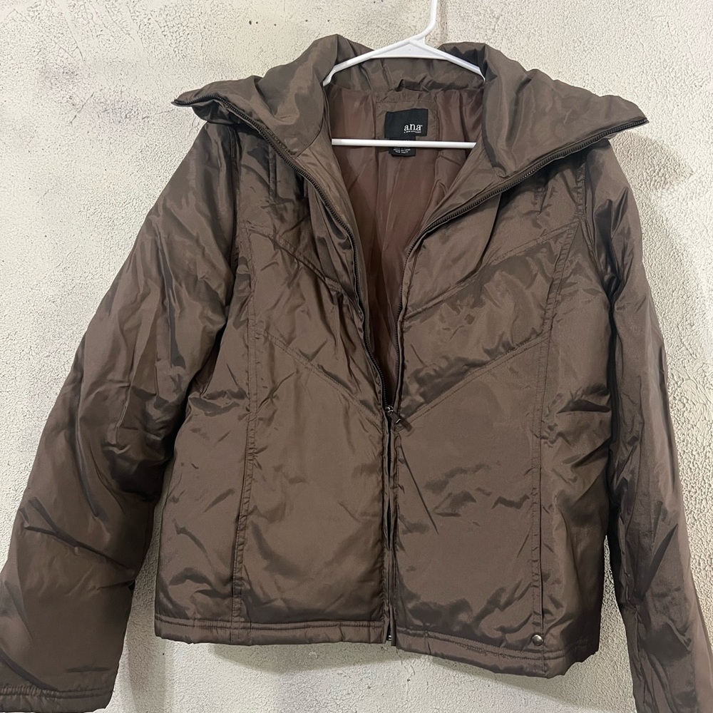 Nice A.N.A coat size medium bronze color
